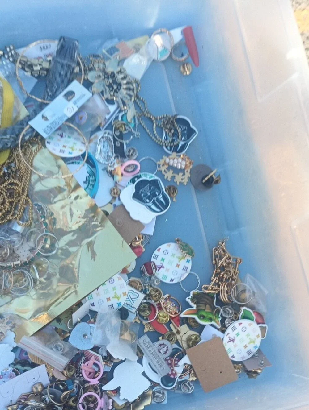 💎💎Estate Finds  - Women Accessories Etc 💎💎